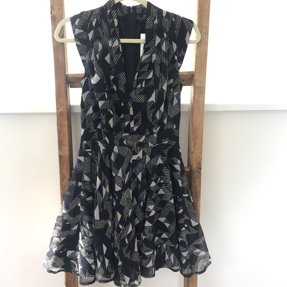 French Connection Dresses & Skirts - NWT French Connection Cap Sleeve Dress